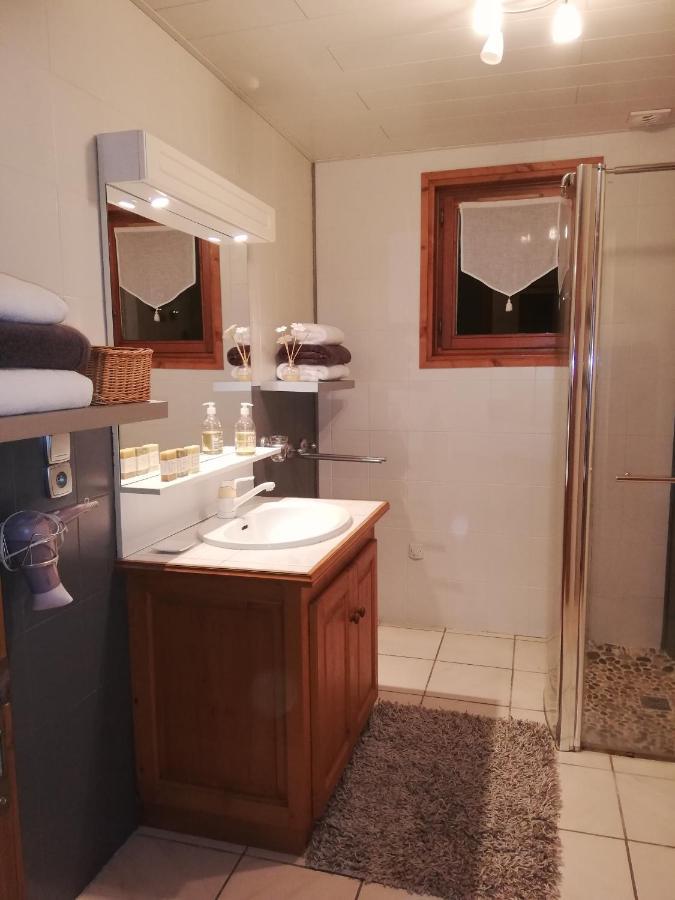 Chambres En Chalet Petit Dejeuner Inclus La Cote d'Arbroz ภายนอก รูปภาพ