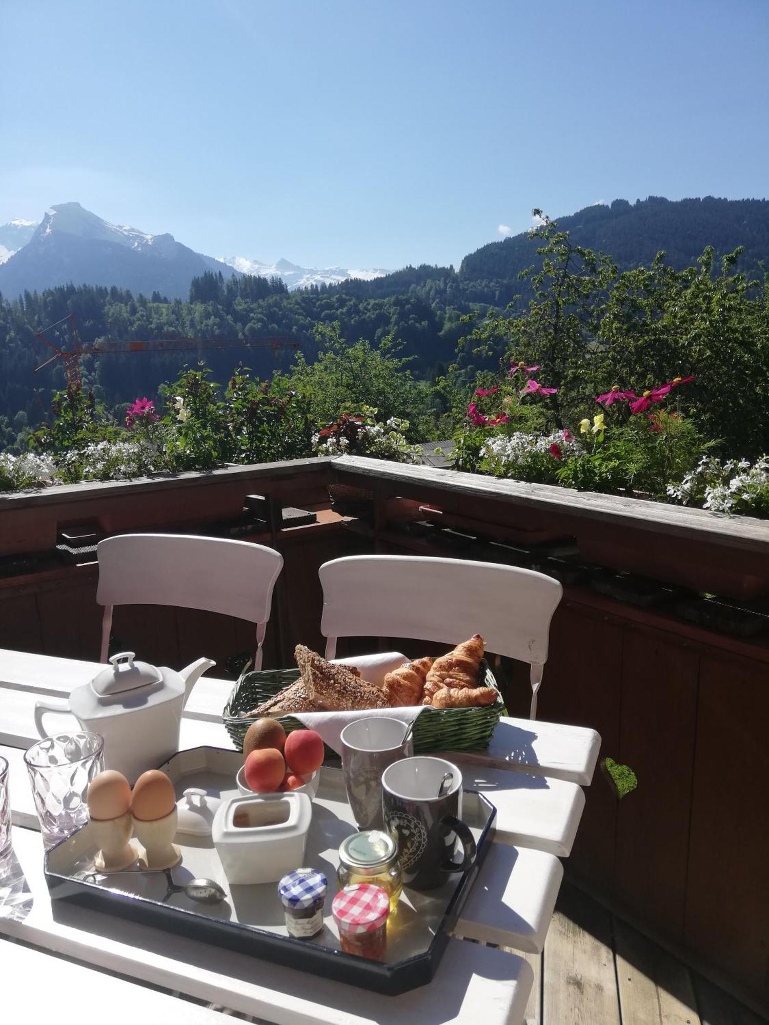 Chambres En Chalet Petit Dejeuner Inclus La Cote d'Arbroz ภายนอก รูปภาพ